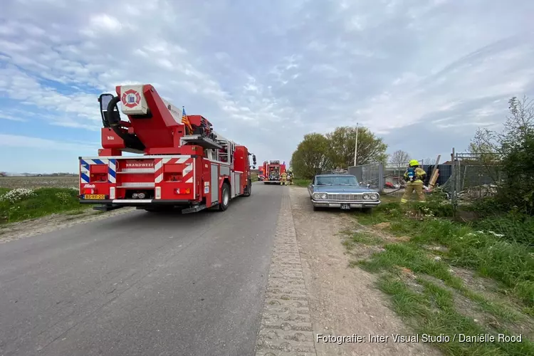 Brandje bij loods snel onder controle