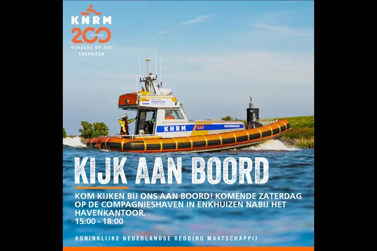 KNRM Enkhuizen houdt Open Boot in Compagnieshaven
