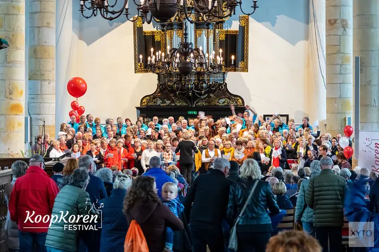 Ruim 700 enthousiaste zangers op Koopkorenfestival Enkhuizen