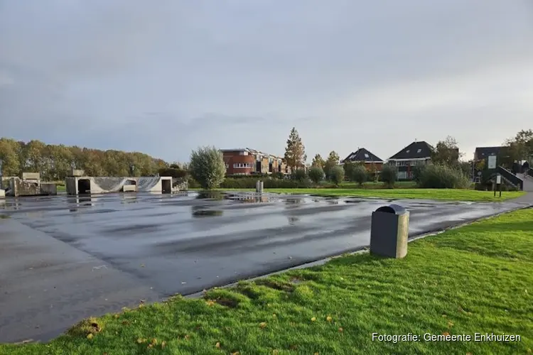 Nieuw asfalt skatepark Kadijken