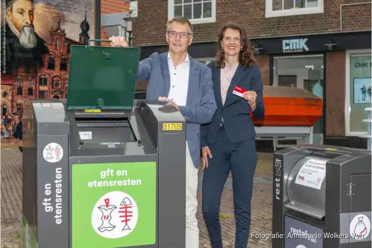 Nieuwe afvalcontainers geopend