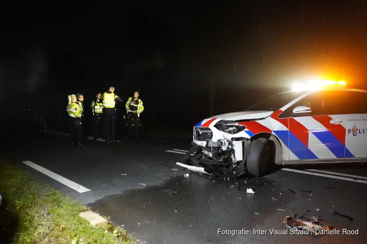 Dubbele aanrijding in Hem: ontsnapt kalfje overleden en politieauto beschadigd