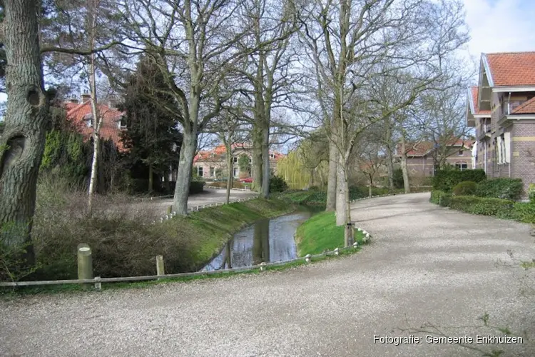 Storing openbare verlichting Snouck van Loosenpark