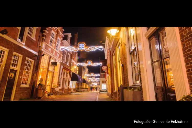 Stadhuis verlicht tijdens Zuiderzeelicht