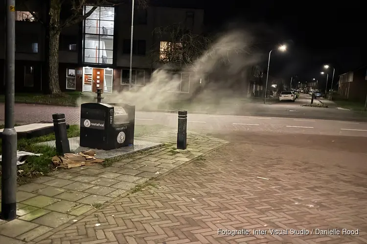 Ondergrondse container in brand in Enkhuizen