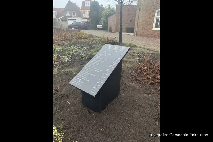 Gedenksteen Landje van Top herplaatst