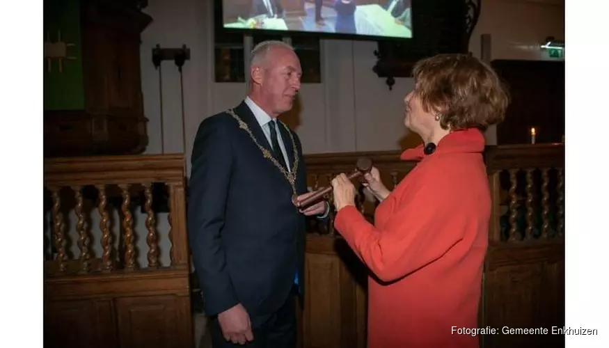 Nieuwe burgemeester Eduard van Zuijlen geïnstalleerd