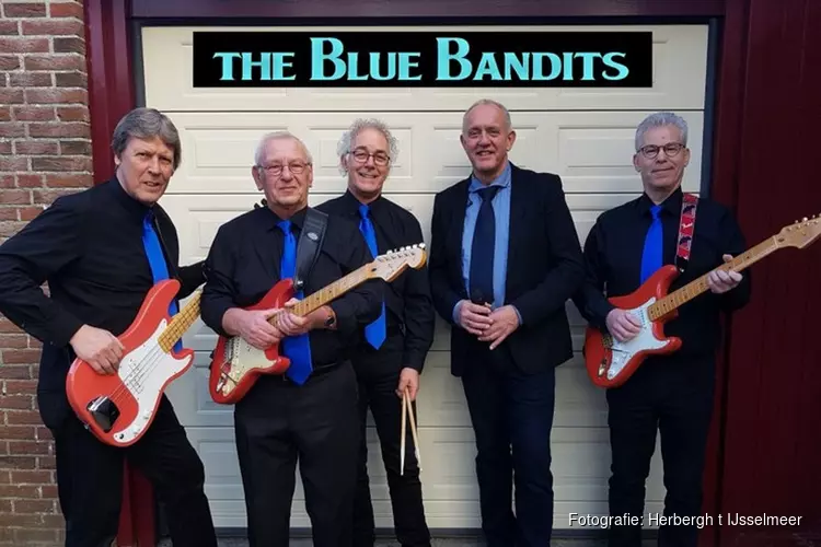 Optreden van de sixtiesband THE BLUE BANDITS op zondag 20 oktober in Oosterleek